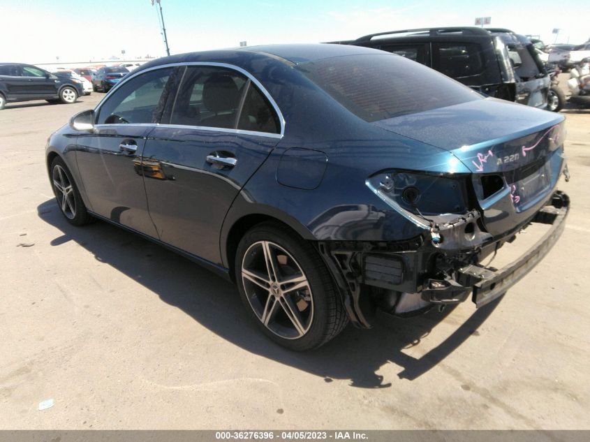 2022 MERCEDES-BENZ A-CLASS A 220 - W1K3G4EB2NJ376278