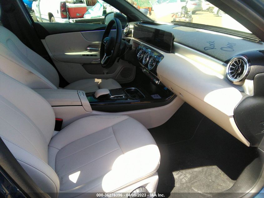 2022 MERCEDES-BENZ A-CLASS A 220 - W1K3G4EB2NJ376278