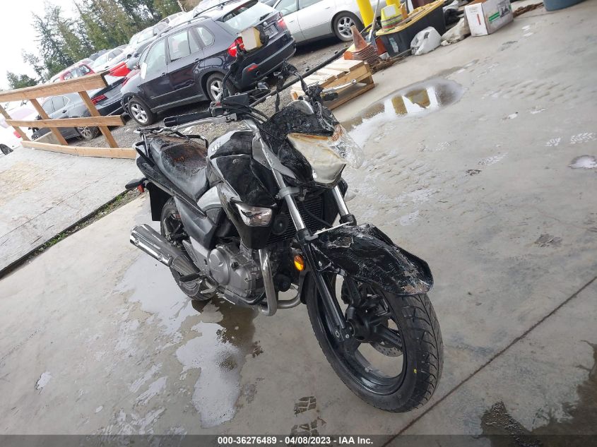 2013 SUZUKI GW250 - LC6GJ55FXD1100236