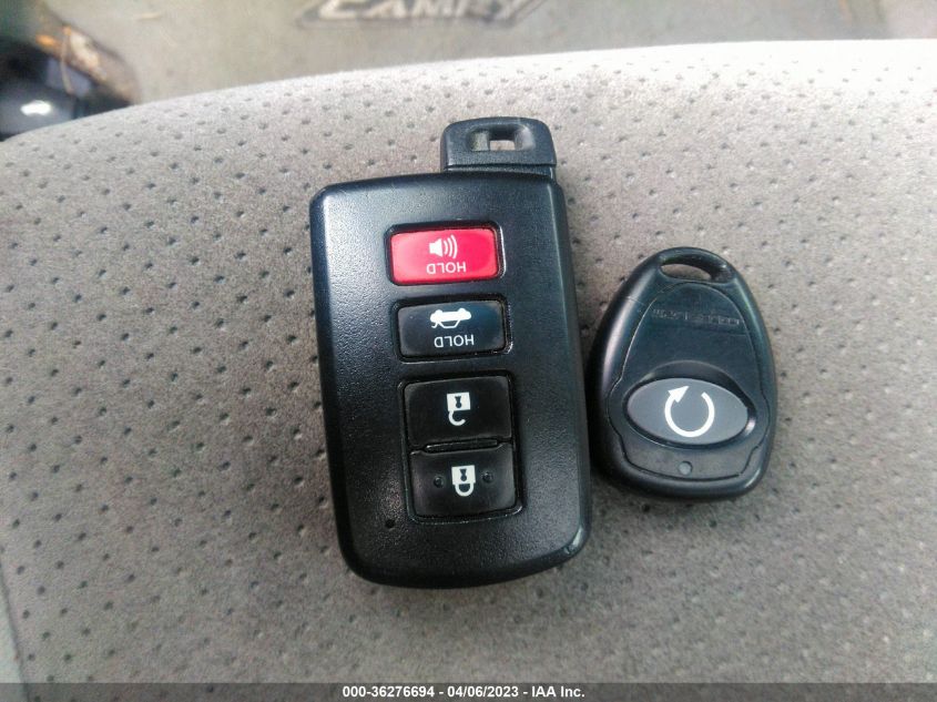 2013 TOYOTA CAMRY HYBRID LE/XLE - 4T1BD1FK3DU067293