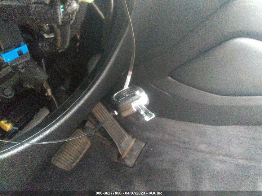 2017 HYUNDAI TUCSON SE - KM8J33A41HU463120