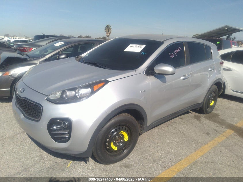 VIN KNDPMCAC3J7333878 2018 KIA SPORTAGE LX