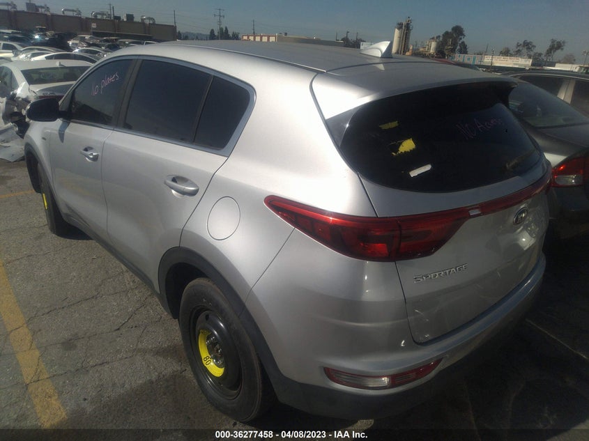 VIN KNDPMCAC3J7333878 2018 KIA SPORTAGE LX