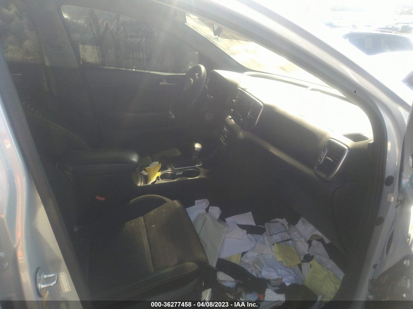 VIN KNDPMCAC3J7333878 2018 KIA SPORTAGE LX