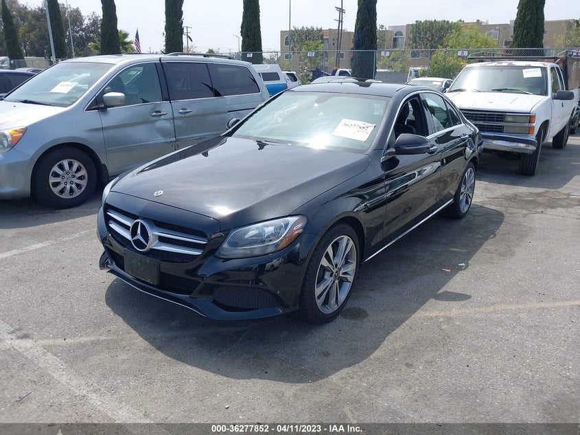 VIN 55SWF4JB8JU242195 2018 MERCEDES-BENZ C-CLASS C 300