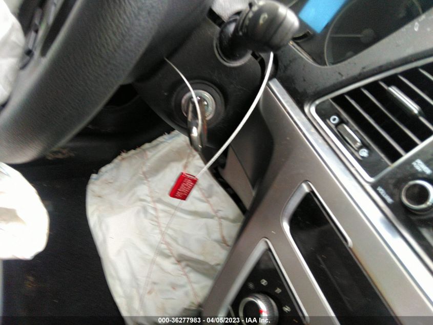 2015 HYUNDAI SONATA 2.4L SE - 5NPE24AF4FH198975