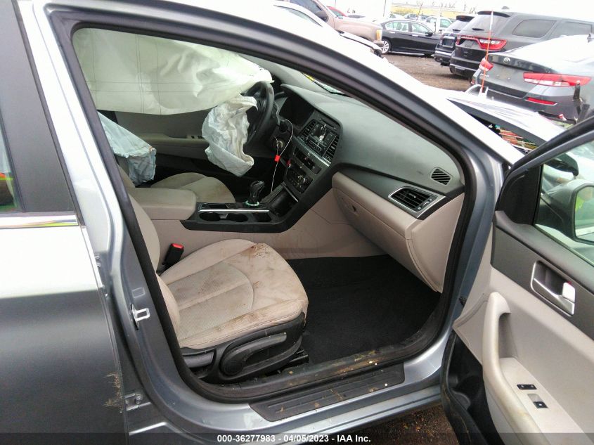 2015 HYUNDAI SONATA 2.4L SE - 5NPE24AF4FH198975