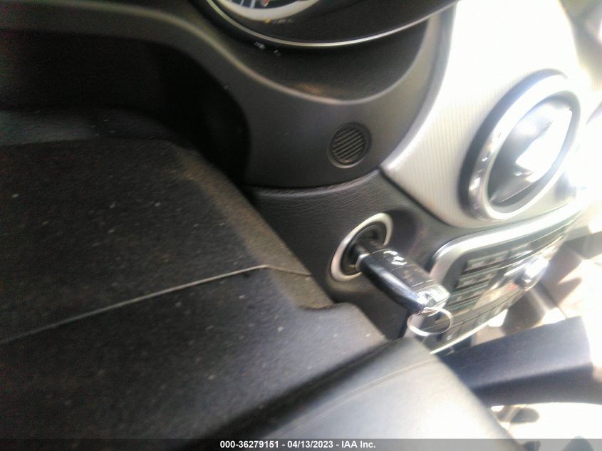 2015 MERCEDES-BENZ GLA-CLASS GLA 250 - WDCTG4EB0FJ176358