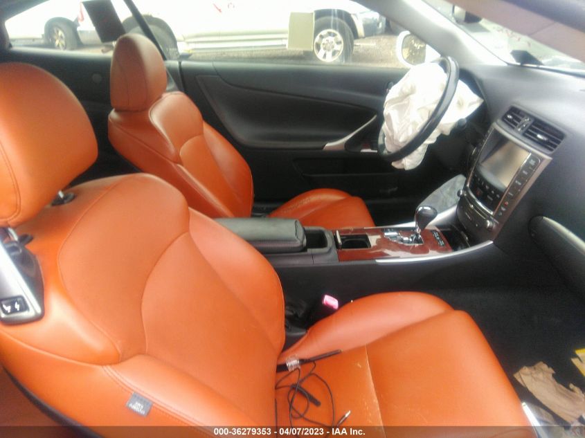 2015 LEXUS IS 250C JTHFF2C25F2532454