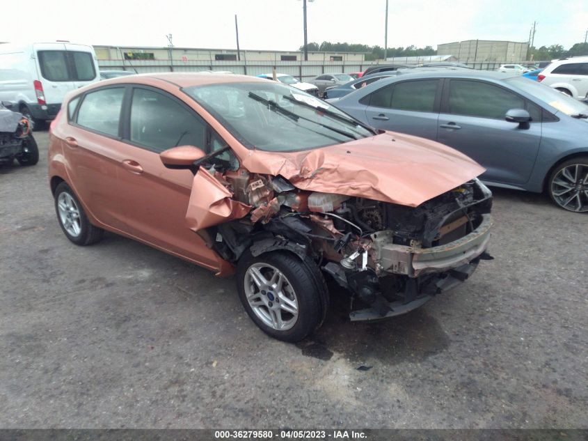 2017 FORD FIESTA SE - 3FADP4EJ9HM136115