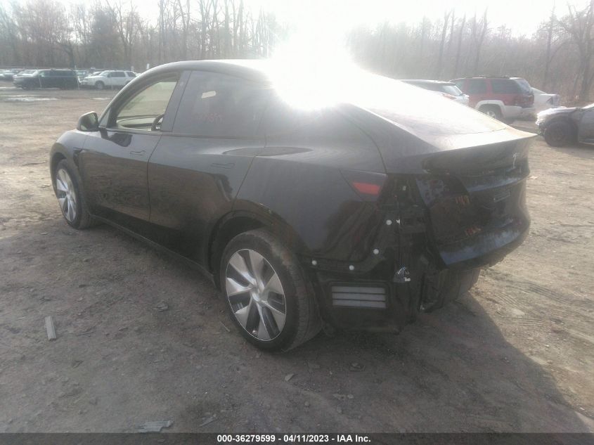 2021 TESLA MODEL Y LONG RANGE - 5YJYGDEEXMF124729