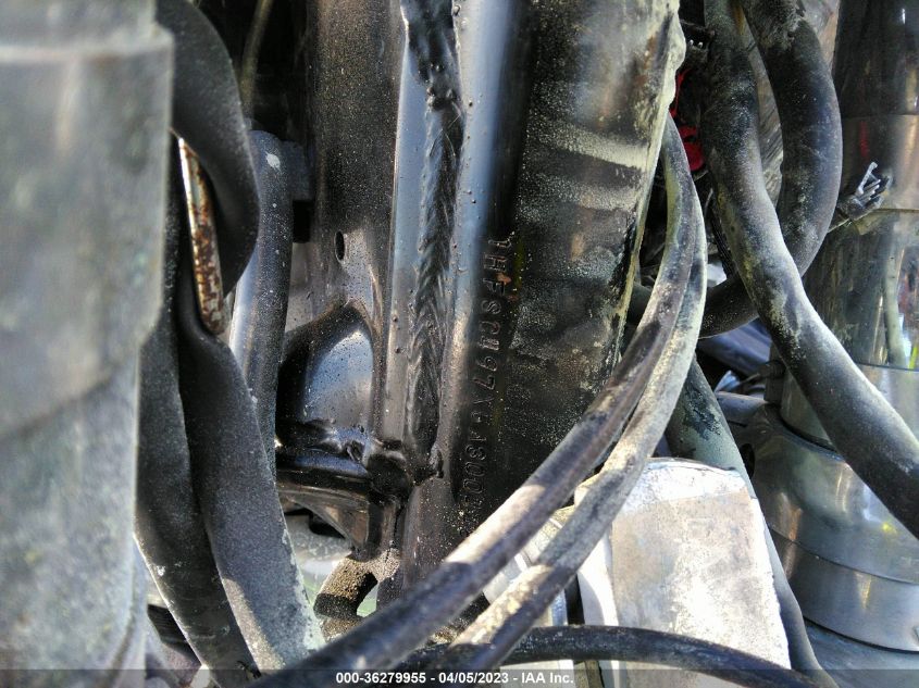 2005 HONDA VTX1800 R3 1HFSC497X5A300448