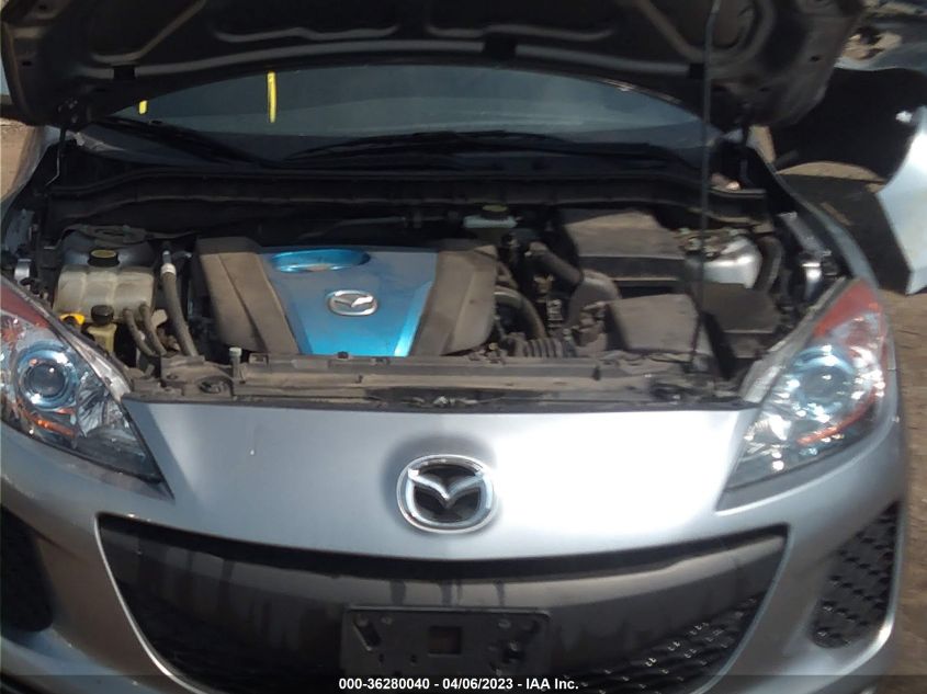 2013 MAZDA MAZDA3 I SPORT - JM1BL1UP0D1809303