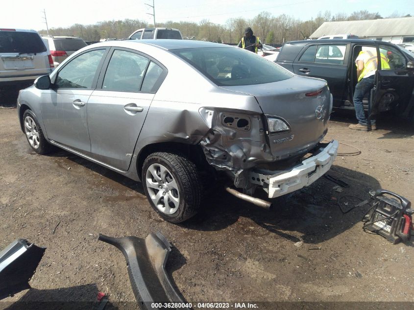2013 MAZDA MAZDA3 I SPORT - JM1BL1UP0D1809303