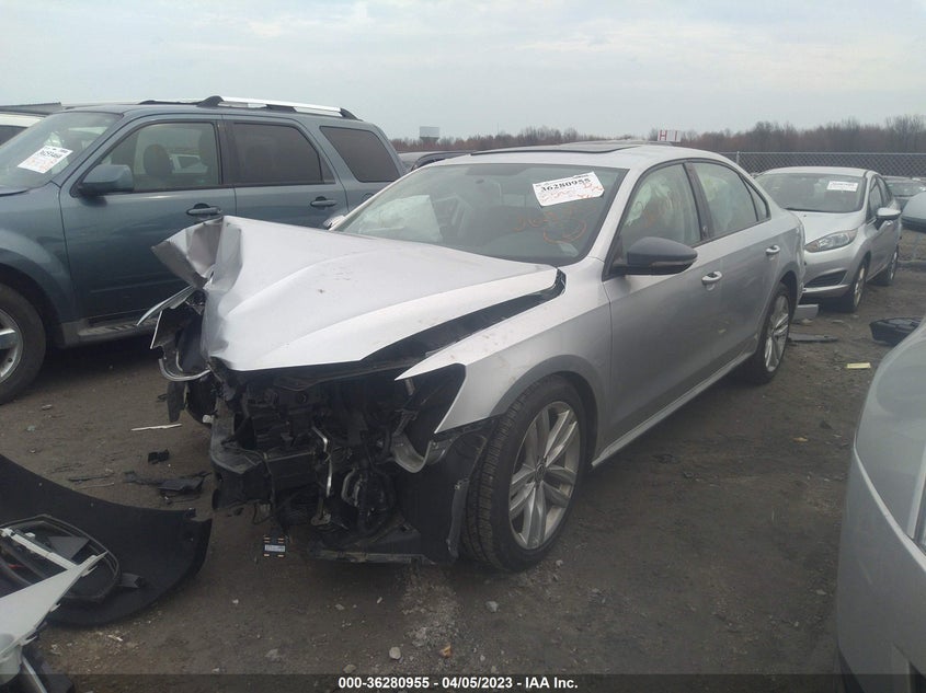 VIN 1VWLA7A35KC012011 2019 VOLKSWAGEN PASSAT 2.0T WOLFSBURG EDITION