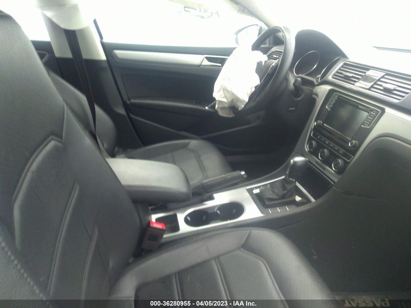 VIN 1VWLA7A35KC012011 2019 VOLKSWAGEN PASSAT 2.0T WOLFSBURG EDITION