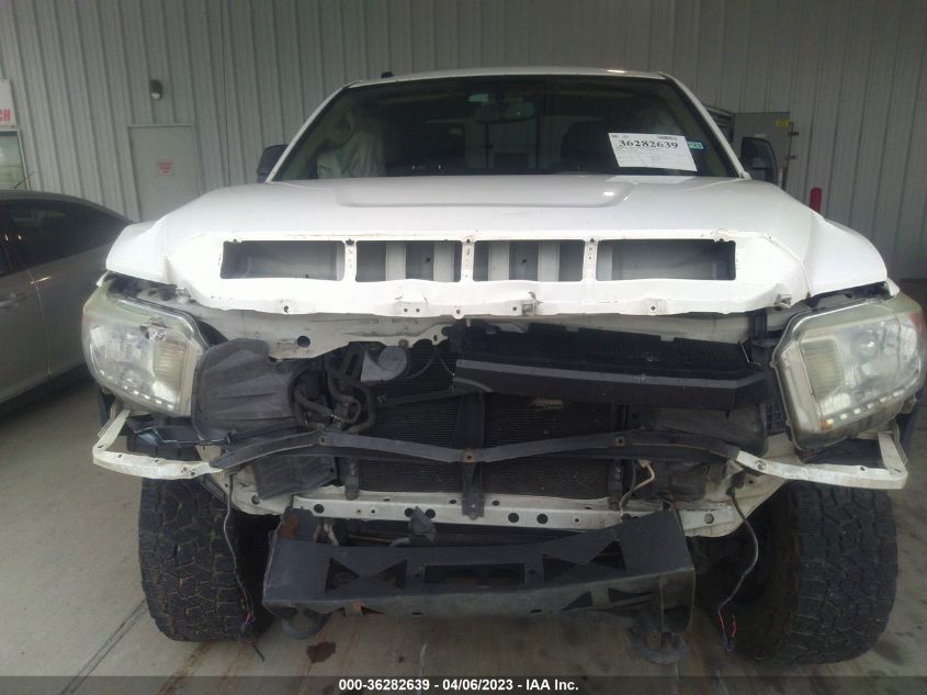 2014 TOYOTA TUNDRA 4WD TRUCK SR/SR5 - 5TFUW5F18EX394374