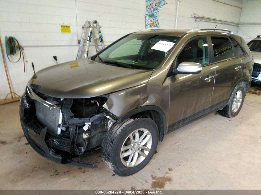 2014 KIA SORENTO LX - 5XYKT4A71EG492199