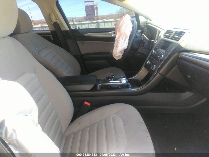 2018 FORD FUSION S - 3FA6P0G70JR110899
