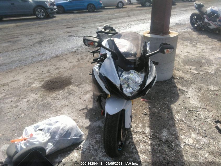 VIN JS1GR7MA6L7100707 2020 SUZUKI GSX-R750