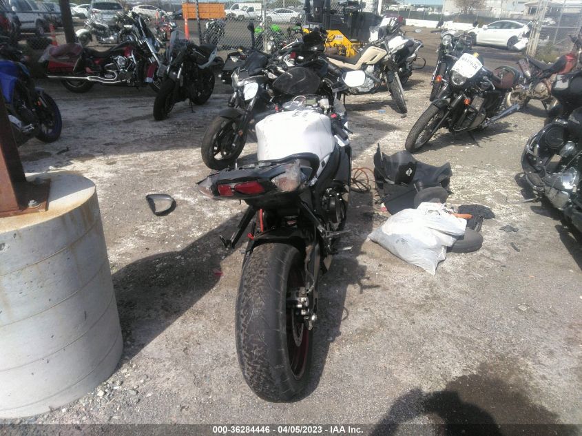 VIN JS1GR7MA6L7100707 2020 SUZUKI GSX-R750
