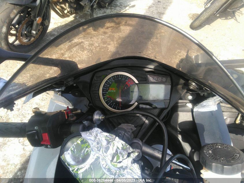 VIN JS1GR7MA6L7100707 2020 SUZUKI GSX-R750