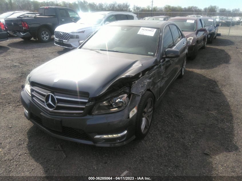 2014 MERCEDES-BENZ C-CLASS C 300 - WDDGF8ABXEA908829