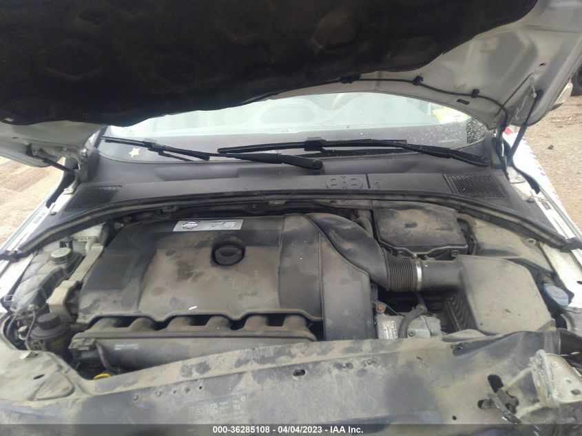 2015 VOLVO XC70 T6 PREMIER PLUS - YV4902NC6F1200855