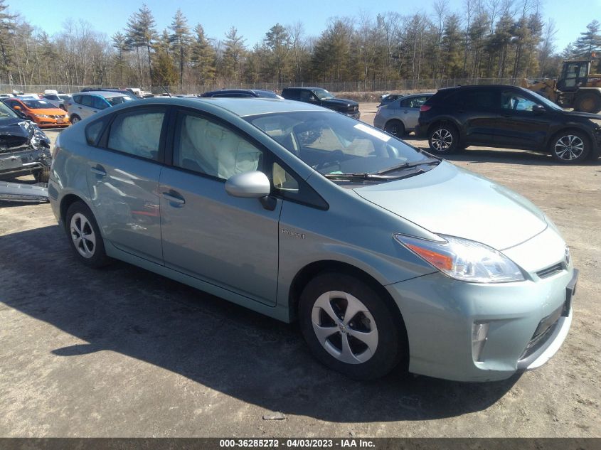 2015 TOYOTA PRIUS FOUR - JTDKN3DU0F1913742