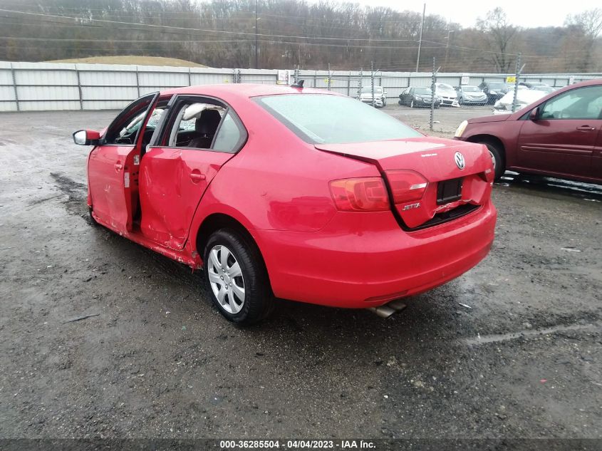 2014 VOLKSWAGEN JETTA SEDAN SE - 3VWD17AJXEM210640