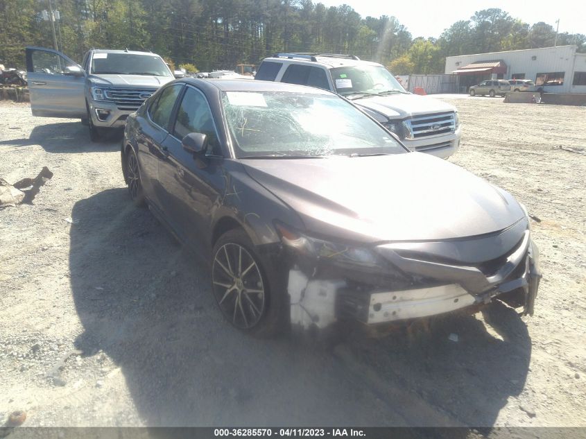 2021 TOYOTA CAMRY SE - 4T1G11AK2MU552465