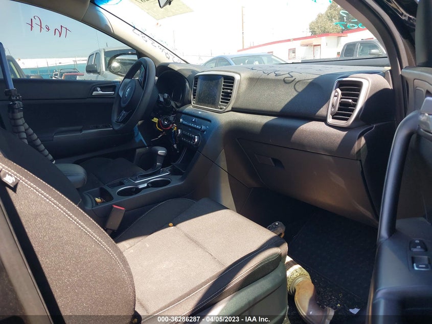 VIN KNDPM3AC5L7634588 2020 KIA SPORTAGE LX