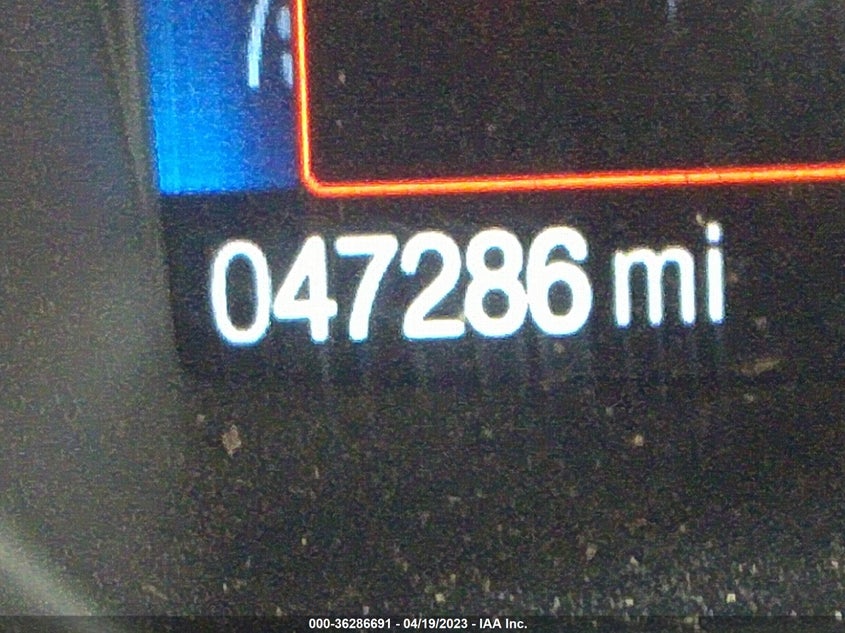 VIN 1FMCU9GD2JUB60109 2018 FORD ESCAPE SE