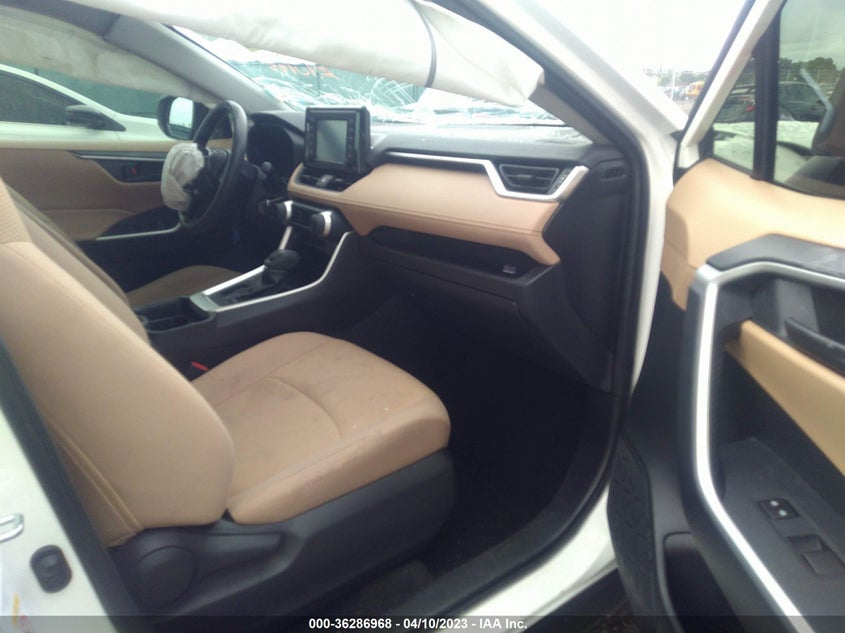 VIN JTMH1RFV4KD506546 2019 TOYOTA RAV4 LE