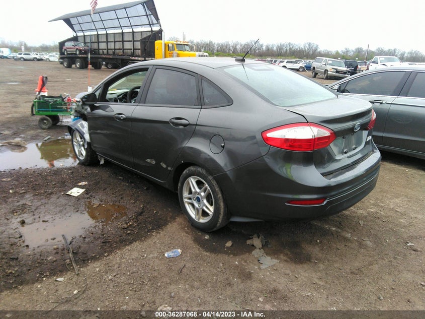 VIN 3FADP4BJ3KM110539 2019 FORD FIESTA SE