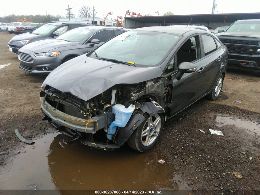 VIN 3FADP4BJ3KM110539 2019 FORD FIESTA SE