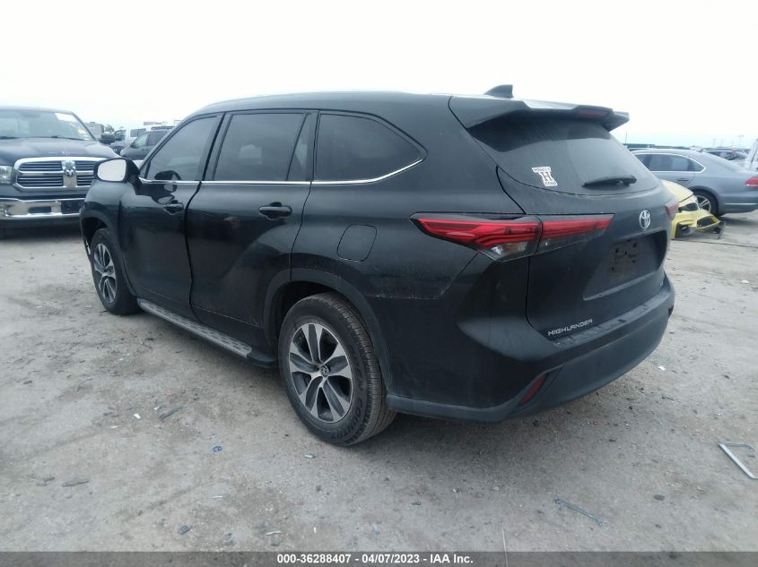 2022 TOYOTA HIGHLANDER XLE - 5TDGZRAHXNS124228