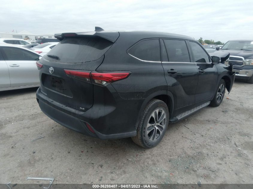 2022 TOYOTA HIGHLANDER XLE - 5TDGZRAHXNS124228
