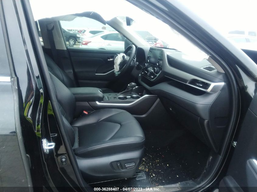 2022 TOYOTA HIGHLANDER XLE - 5TDGZRAHXNS124228