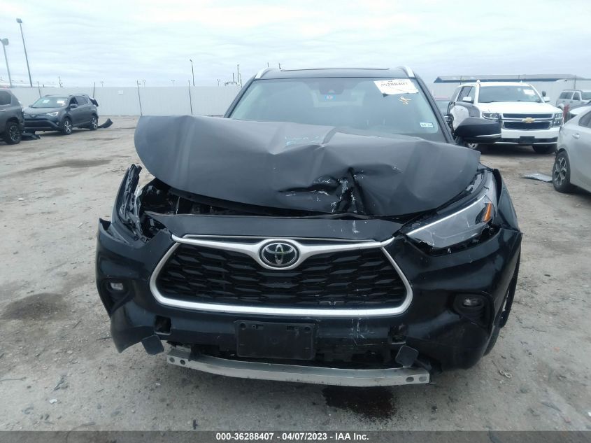 2022 TOYOTA HIGHLANDER XLE - 5TDGZRAHXNS124228