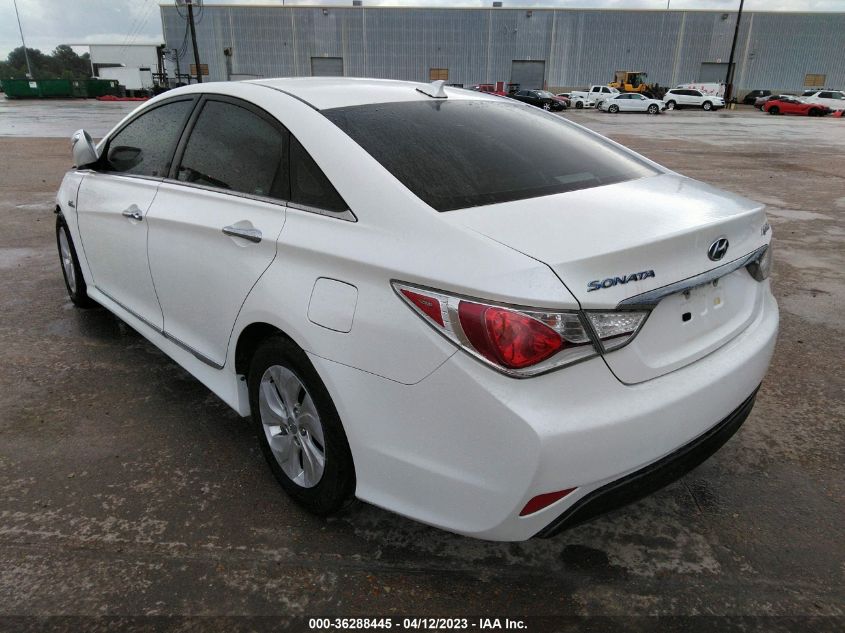2015 HYUNDAI SONATA HYBRID - KMHEC4A44FA134319
