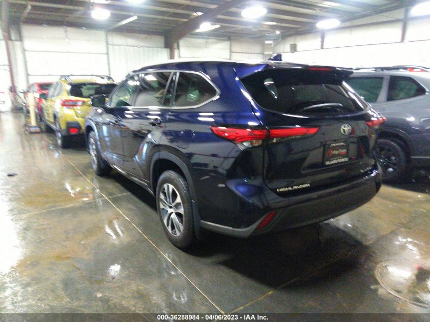 2022 TOYOTA HIGHLANDER XLE - 5TDGZRBH5NS252438