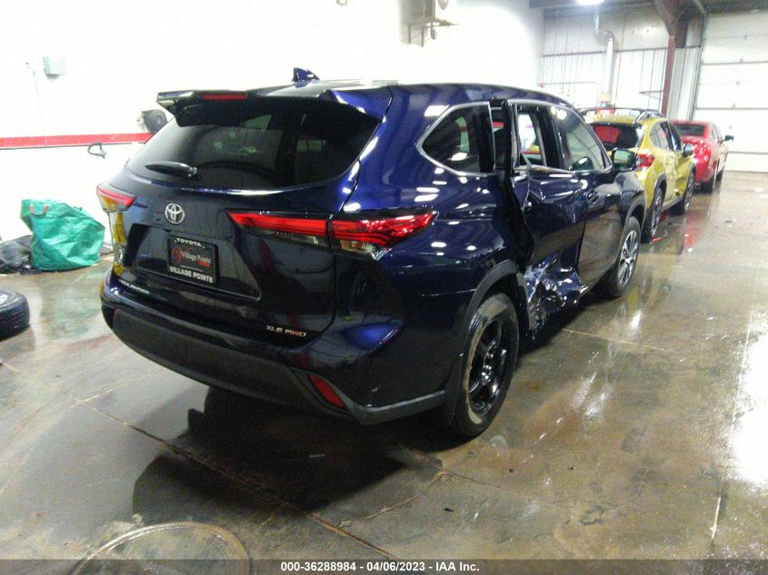 2022 TOYOTA HIGHLANDER XLE - 5TDGZRBH5NS252438