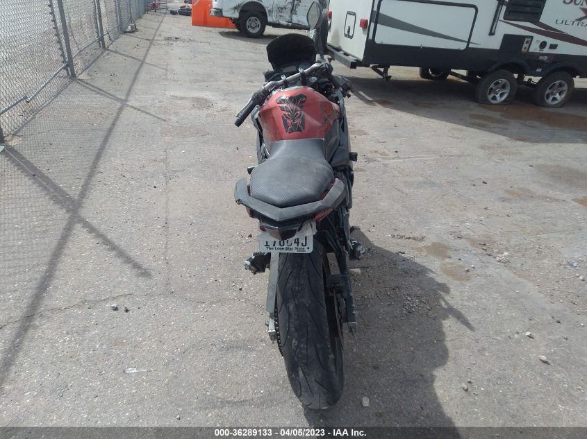 2011 YAMAHA FZ6 R - JYARJ18E3BA006670