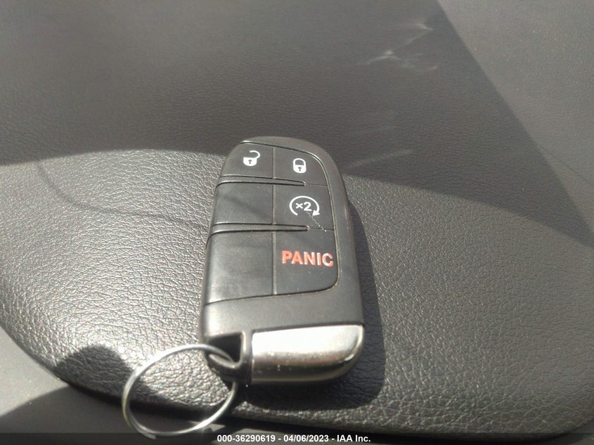 VIN ZACNJBBB2LPL56121 2020 JEEP RENEGADE LATITUDE