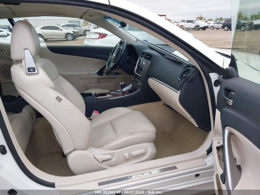 2014 LEXUS IS 250C JTHFF2C28E2530387