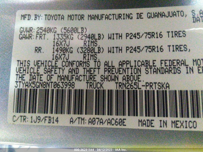 VIN 3TYAX5GN8NT063998 2022 TOYOTA TACOMA 2WD SR/SR5