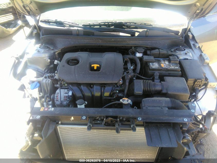 3KPF24AD5NE493959 Kia Forte LXS 10