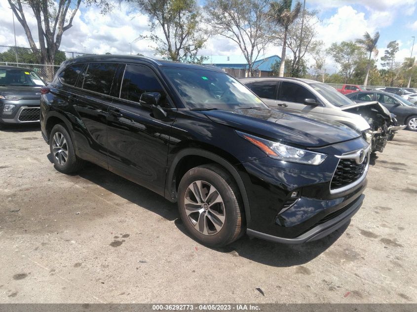 2020 TOYOTA HIGHLANDER XLE - 5TDHZRAHXLS512111