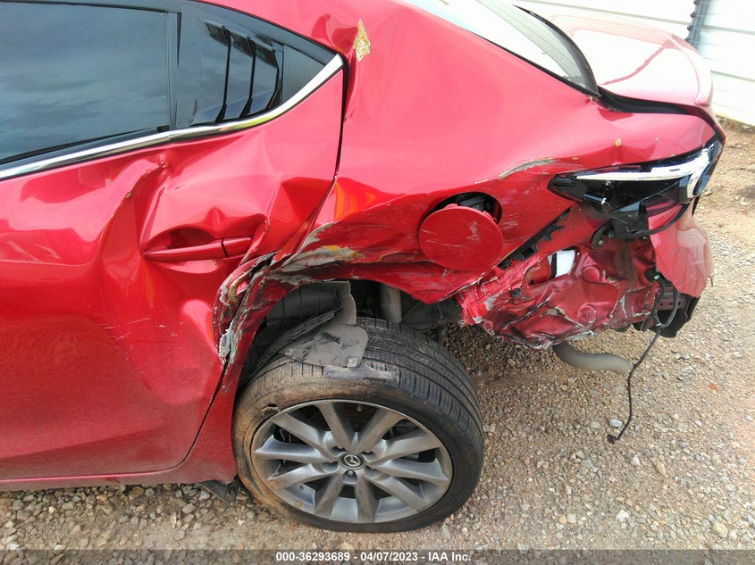 VIN 3MZBN1V33JM252064 2018 MAZDA MAZDA3 4-DOOR TOURING